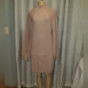 Long Sweater/Dress rose crouched medium new with tags